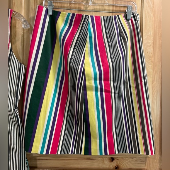 Carlisle Collection Colorful Striped Women's V-Neck Sleeveless Mini Skirt Set - Picture 3 of 14